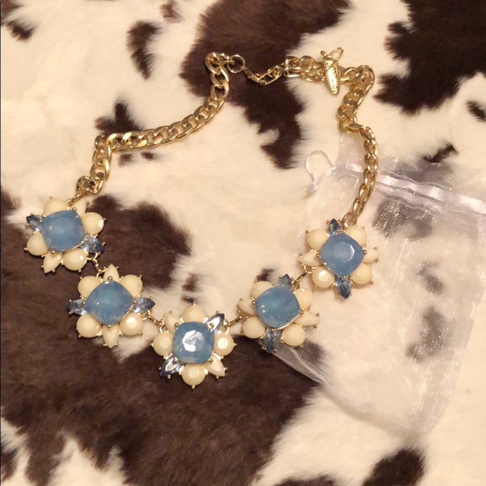 PLUNDER NECKLACE